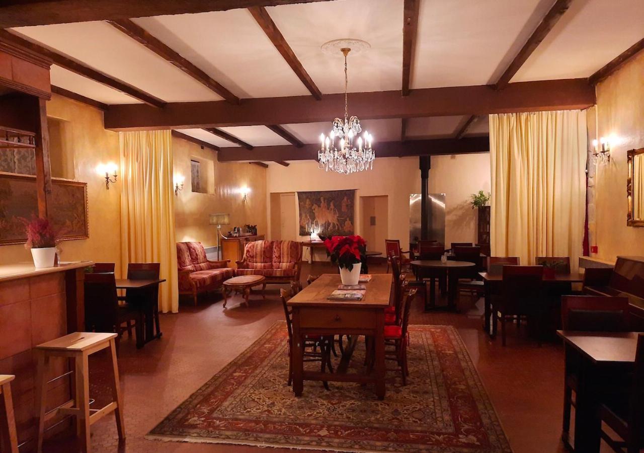 Domaine Lou Castet Bed & Breakfast Tuzaguet Bagian luar foto