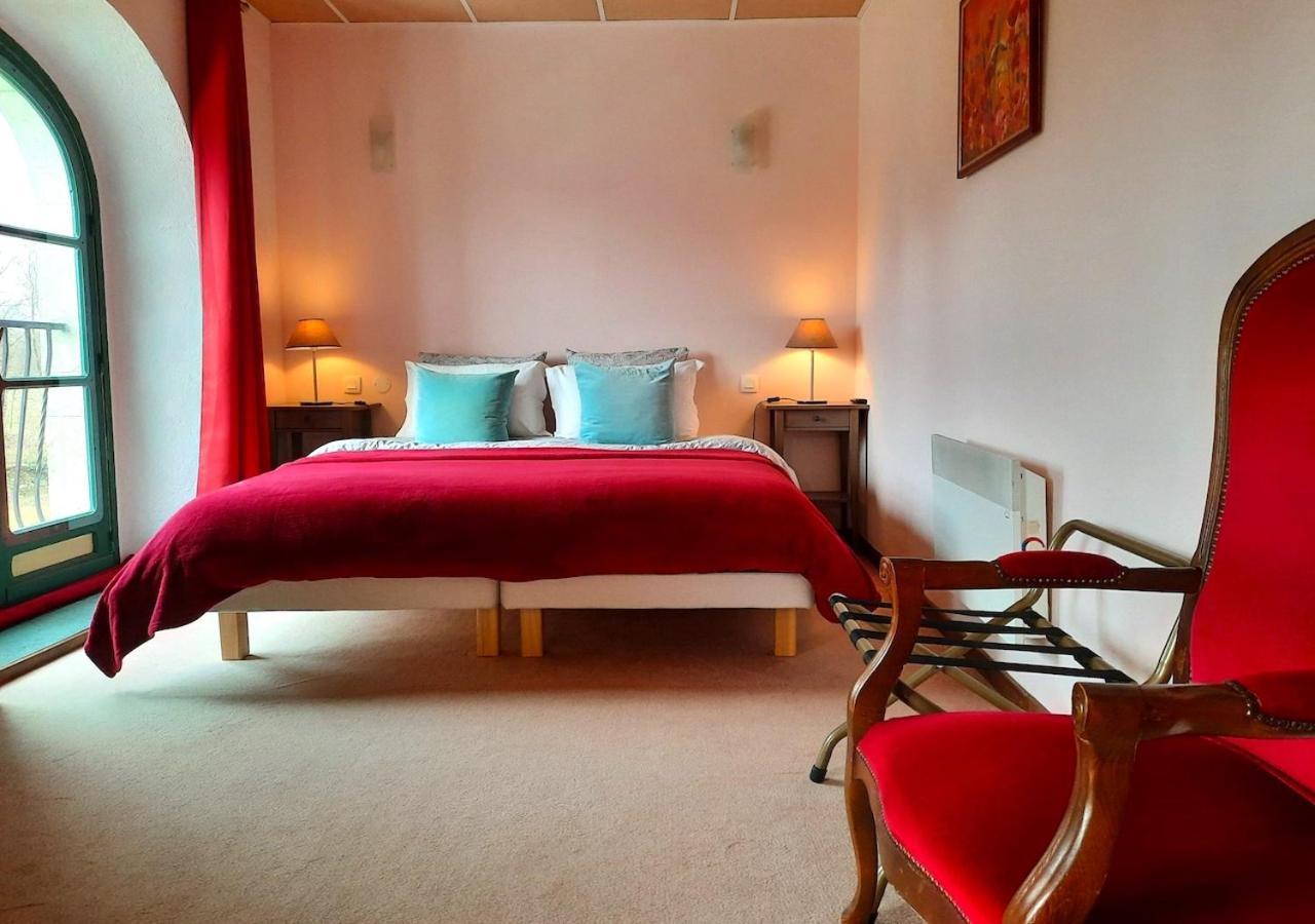 Domaine Lou Castet Bed & Breakfast Tuzaguet Bagian luar foto