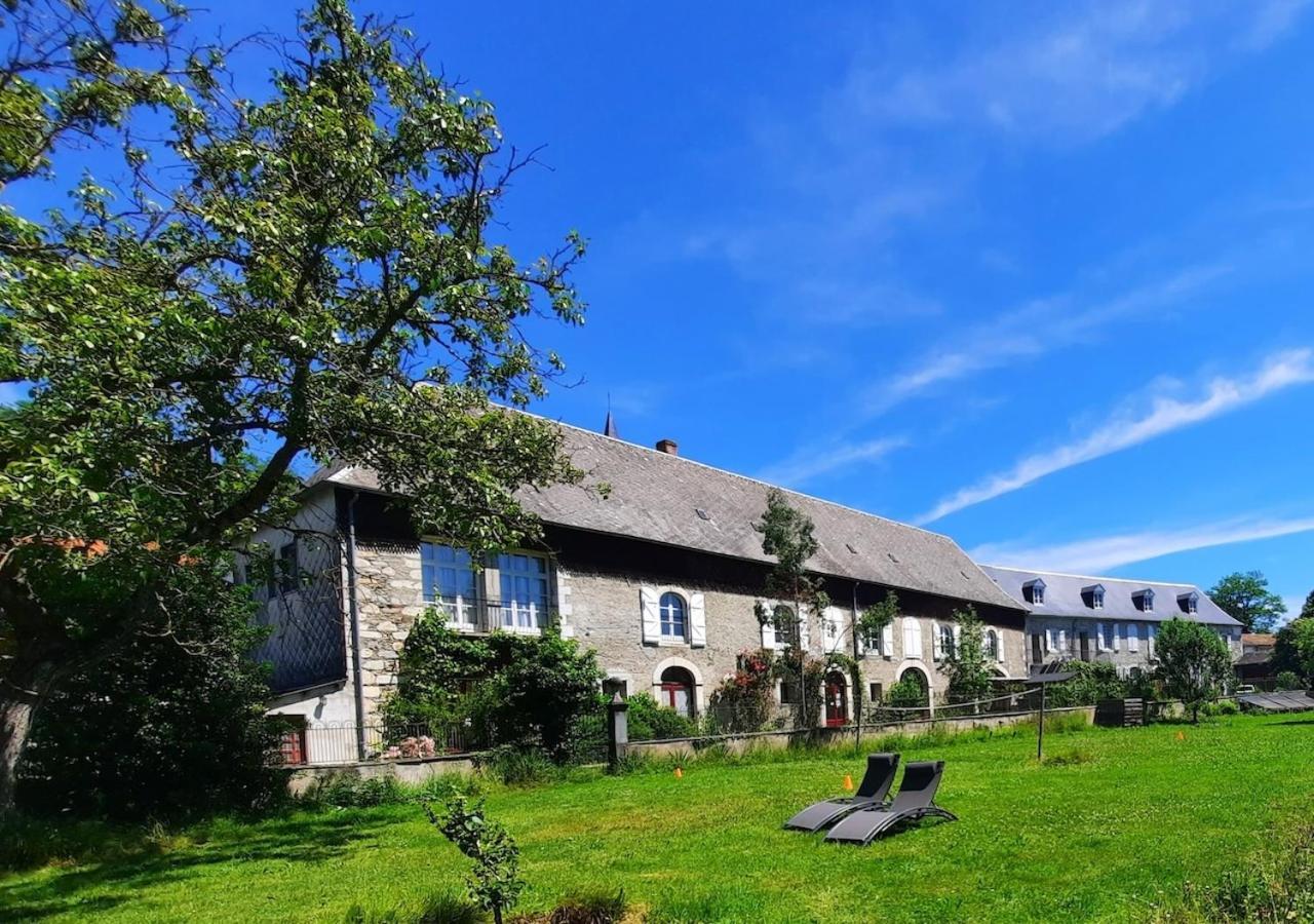 Domaine Lou Castet Bed & Breakfast Tuzaguet Bagian luar foto